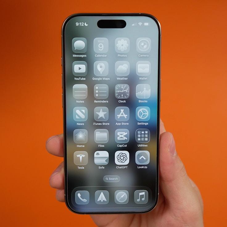 3D element design workflow showcasing detailed modeling